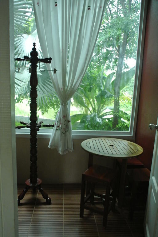 Baan Suan Resort Juree Punsuk Suphan Buri Quarto foto